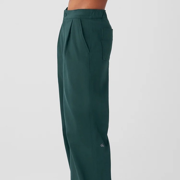 Alo Yoga Road Trip Trouser - Picture 7 of 7